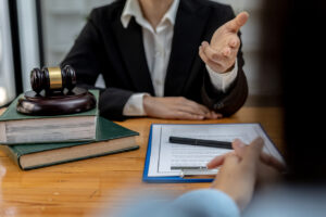 Cómo Pueden Ayudar Nuestros Abogados de Accidentes de Camión en Orlando Tras un Accidente